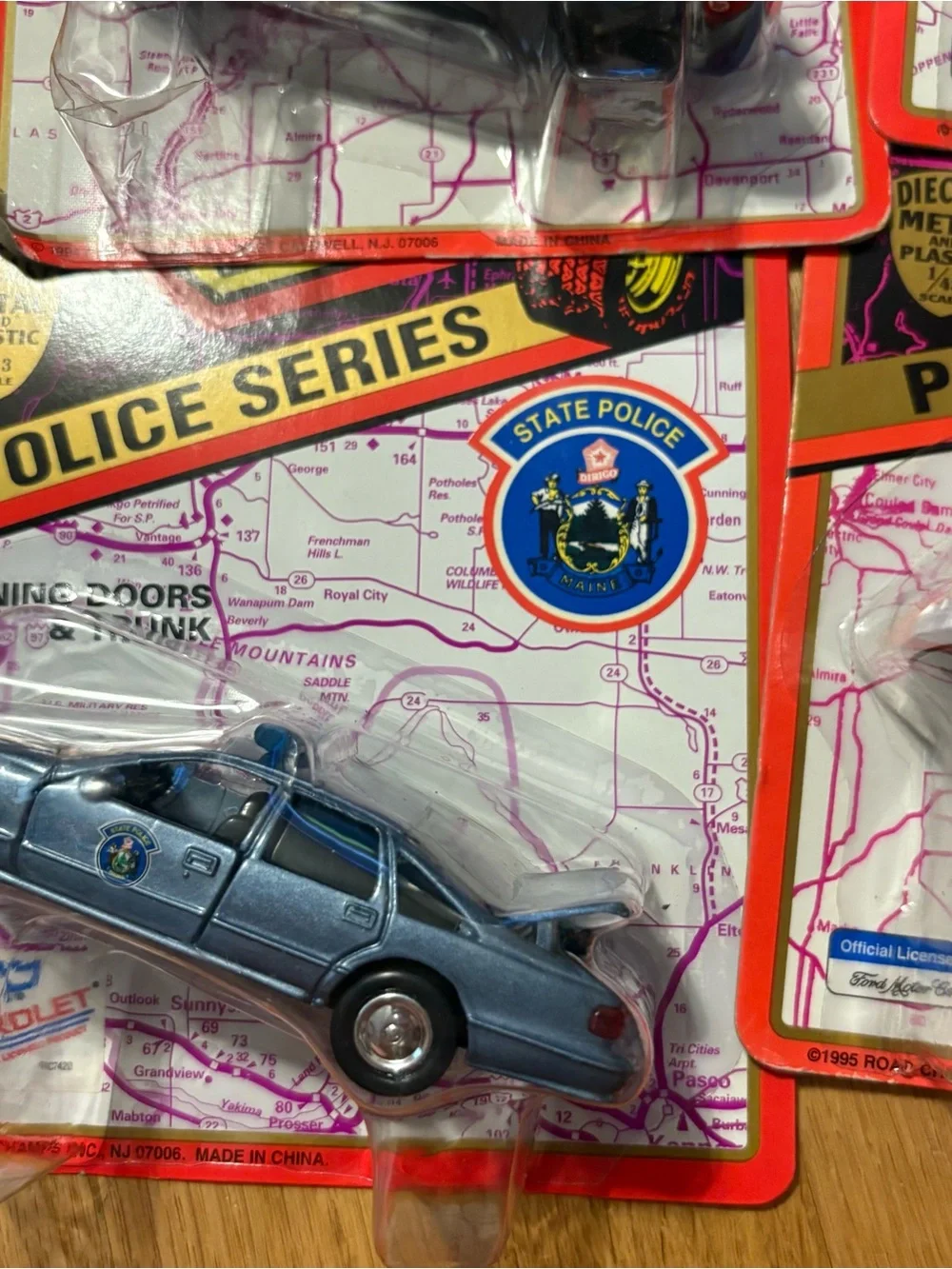 Vintage set road